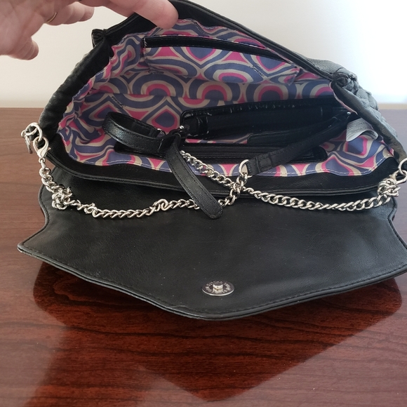 Guess Purse - Picture 2 of 3